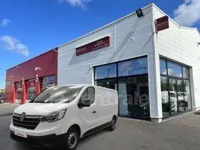 renault-trafic-iii-phase-3-2025-manual-2300-km-diesel-1