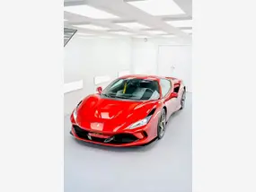 ferrari-f8-tributo-2023-auto-26217-km-essence-1