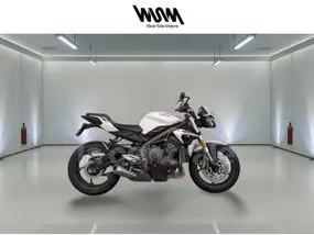 triumph-street-triple-660-2022-27500-km-1