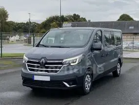 renault-trafic-3-2025-manual-10-km-diesel-1