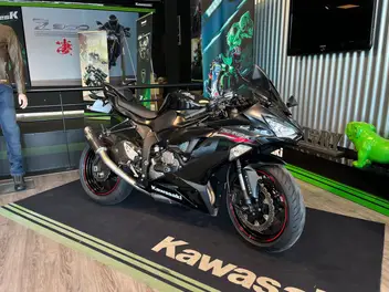 kawasaki-zx-6r-2020-manual-25248-km-essence