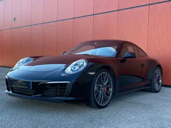 PORSCHE