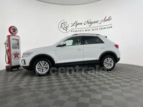 volkswagen-t-roc-phase-2-2022-manual-28000-km-essence-1