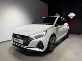 hyundai-i20-iii-2022-auto-58000-km-essence-1