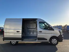 renault-master-iv-phase-3-2024-manual-10-km-diesel-1