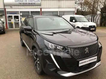 peugeot-2008-ii-2023-auto-25530-km-essence