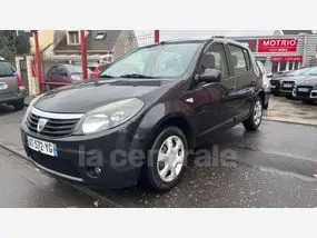 dacia-sandero-2010-manual-196000-km-bicarburation essence / gpl-1