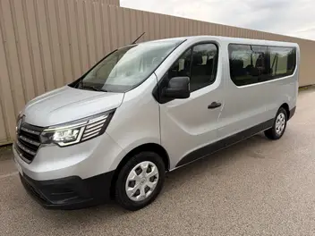 renault-trafic-iii-combi-2023-manual-60000-km-diesel