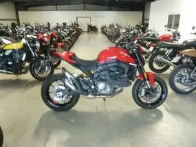 ducati-monster-937-2022-6031-km-essence-1