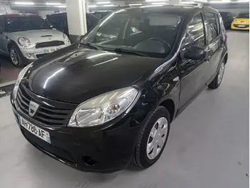 dacia-sandero-2009-manual-90000-km-bicarburation essence / gpl