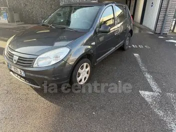 dacia-sandero-2010-manual-156000-km-bicarburation essence / gpl