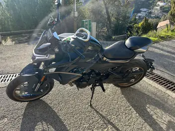 cf-moto-tracker-800-2024-11800-km