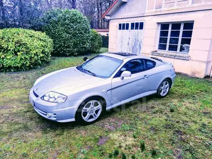 HYUNDAI COUPE