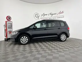 volkswagen-touran-iii-2022-auto-38000-km-essence-1