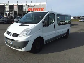 renault-trafic-2-passenger-2014-manual-128000-km-diesel-1