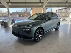 xpeng-g9-2025-auto-9206-km-électrique-1