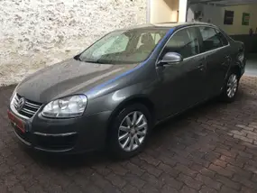 volkswagen-jetta-iii-2009-auto-128350-km-diesel-1