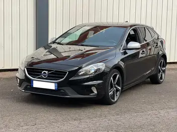 volvo-v40-ii-phase-2-2016-manual-142852-km-diesel