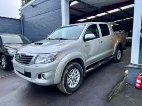 toyota-hilux-iii-phase-2-2013-auto-179800-km-diesel-1