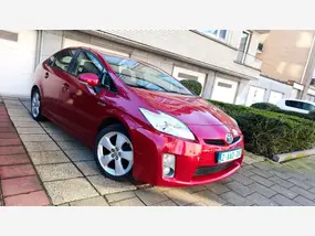 toyota-prius-iii-2010-auto-152614-km-hybrides-1