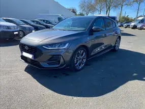ford-focus-iv-phase-2-2023-auto-20000-km-essence-1