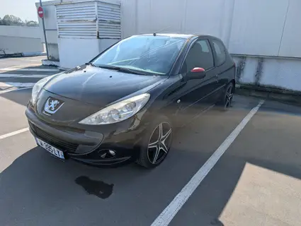 PEUGEOT 206+