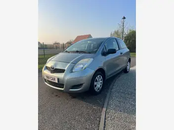 toyota-yaris-ii-phase-2-2010-manual-177000-km-essence