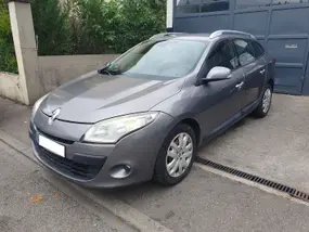 renault-megane-iii-estate-2010-manual-195000-km-essence-1