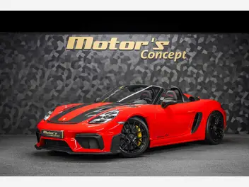 porsche-718-spyder-2024-auto-2590-km-essence