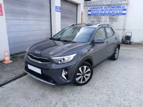 kia-stonic-phase-2-2021-auto-48000-km-essence-1