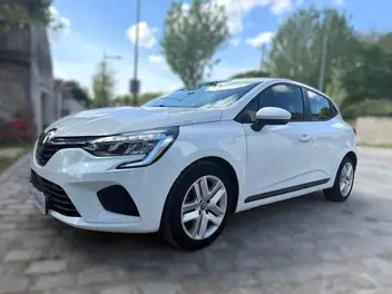 renault-clio-v-2022-auto-79558-km-essence