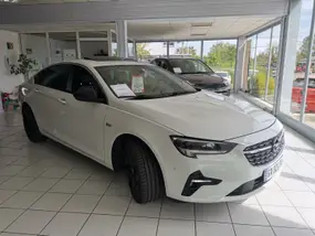 opel-insignia-ii-grand-sport-phase-2-2021-auto-116977-km-diesel-1