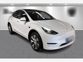 tesla-model-y-2022-auto-15000-km-électrique-1