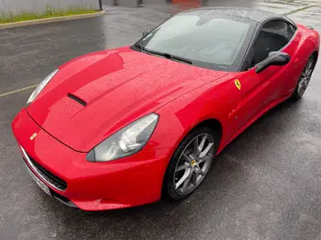 ferrari-california-2011-auto-99000-km-essence