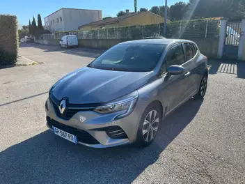 renault-clio-v-2023-auto-25000-km-essence