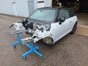 mini-iii-5p-2018-auto-33000-km-diesel-1
