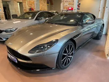 ASTON MARTIN DB11 V8