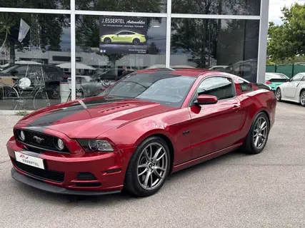 FORD MUSTANG