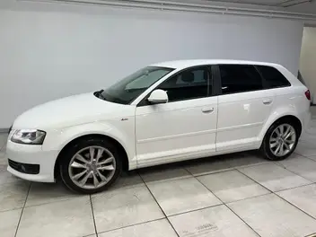 audi-a3-ii-sportback-phase-2-2010-manual-77581-km-essence