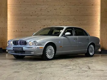 JAGUAR XJ 4.2 V8 SURAL SUPER BVA