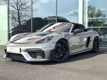 porsche-718-spyder-2023-auto-3995-km-essence