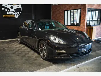 PORSCHE