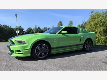 ford-mustang-v-coupe-2013-auto-37400-km-essence