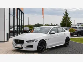jaguar-xe-2018-auto-49990-km-essence-1