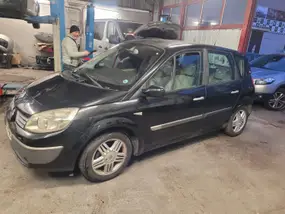 renault-scenic-ii-2004-auto-140500-km-essence-1