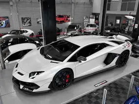 lamborghini-aventador-2019-auto-1900-km-essence-1