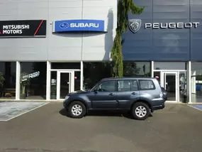mitsubishi-pajero-iii-phase-2-2011-manual-97800-km-diesel-1