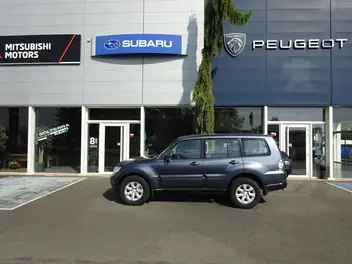 mitsubishi-pajero-iii-phase-2-2011-manual-97800-km-diesel