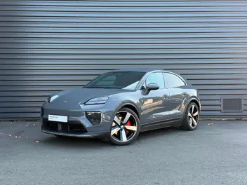 PORSCHE