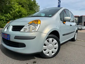 renault-modus-2005-manual-81110-km-essence